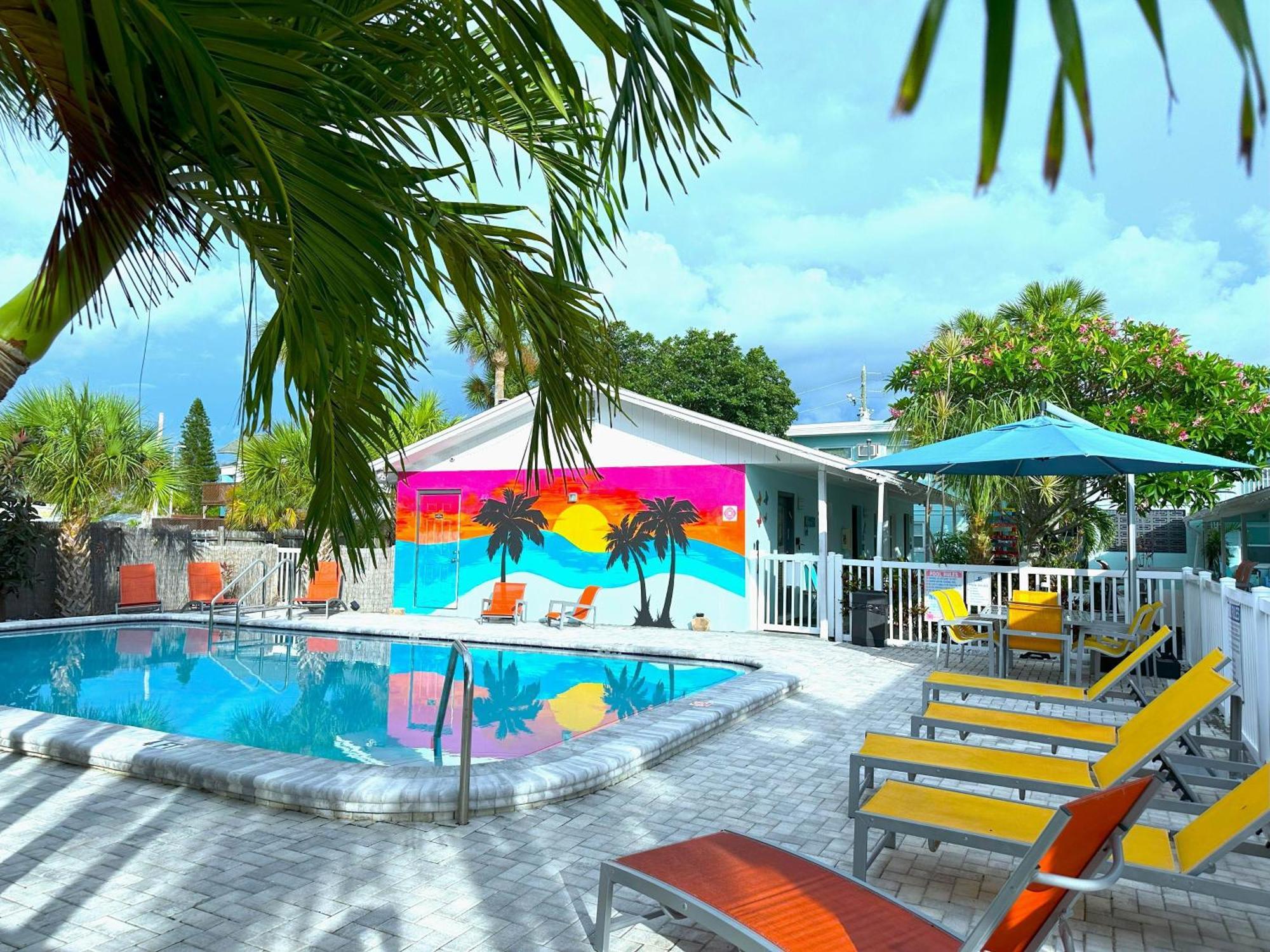 Park Shore Suites St Pete Beach St. Pete Beach Exterior photo